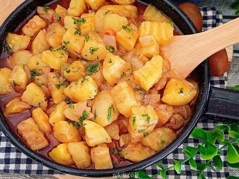 תפוחי אדמה ברוטב