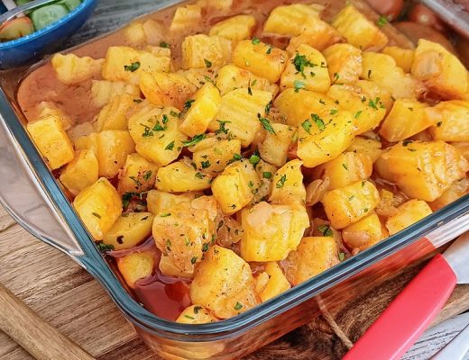 תפוחי אדמה ברוטב אדום