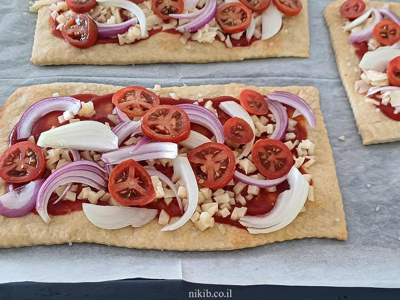 פיצה 2 דקות הכנה (ללא שמרים!)