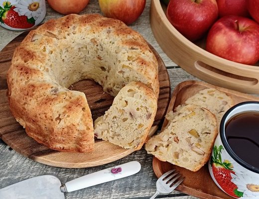 עוגת נקטרינות בחושה קלה