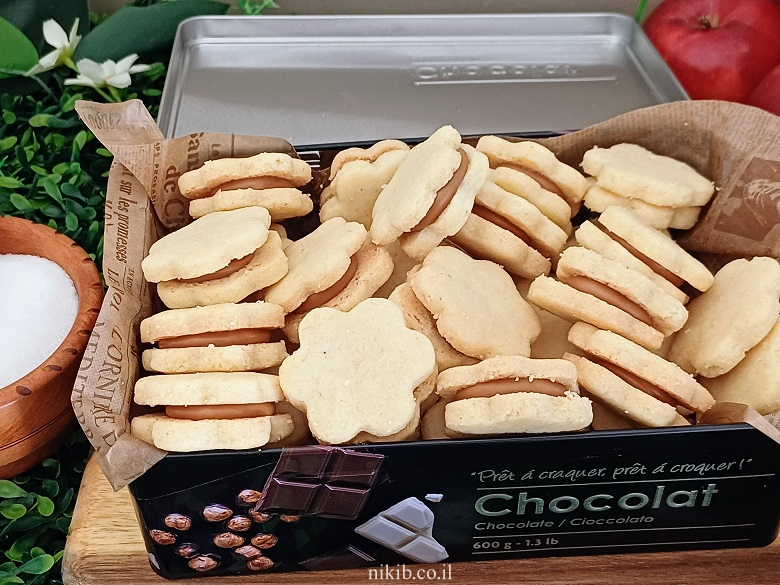 עוגיות לוטוס קלות: המתכון המושלם לפריכות ונימוחות