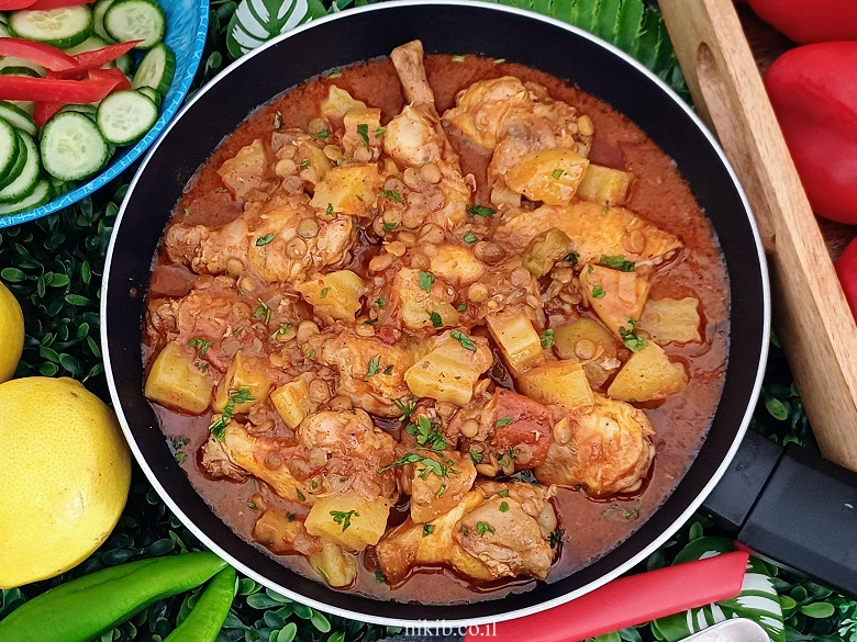 תבשיל עוף ועדשים מזרחי: מתכון סיר אחד מנחם לשבת תבשיל עוף ועדשים מזרחי: מתכון סיר אחד מנחם לשבת