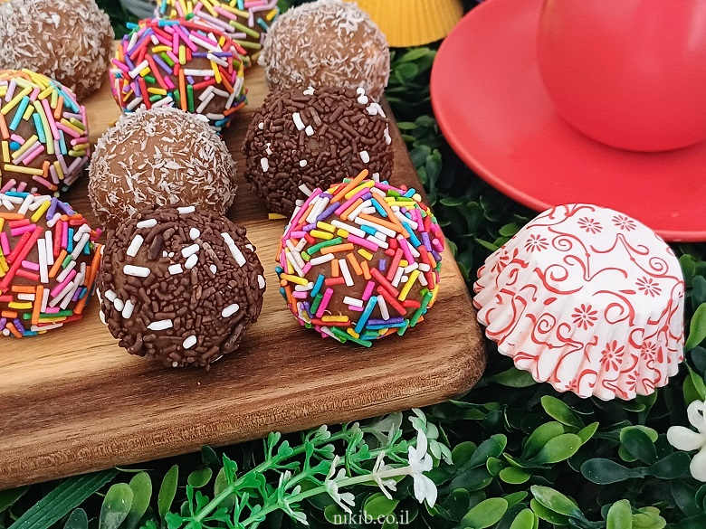 כדורי חמאת בוטנים פרווה