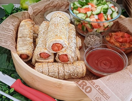 משה בתיבה אקספרס: נקניקיות בבצק עלים (מתכון קל)