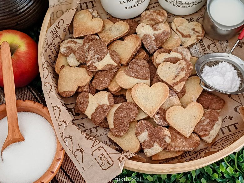 עוגיות שוקו וניל פרווה מדהימות – פשוטות וטעימות