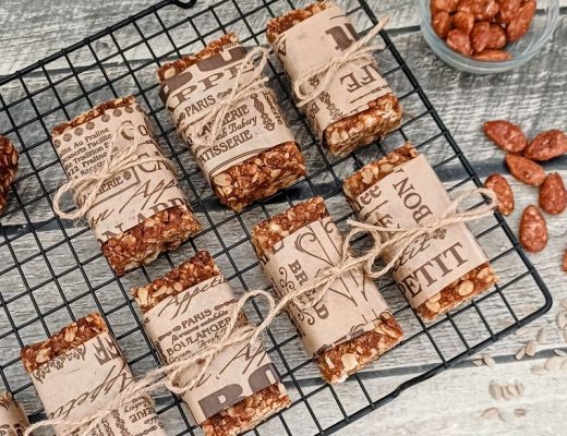 חיתוכיות שיבולת שועל ושקדים