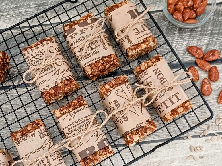 חיתוכיות שיבולת שועל ושקדים