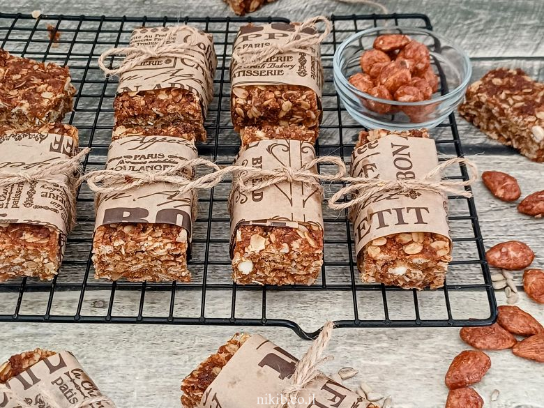 חיתוכיות שיבולת שועל ושקדים