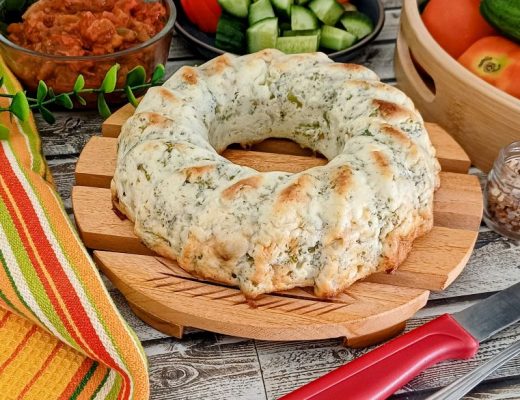 פשטידת ברוקולי עם גבינות – קלה וטעימה במיוחד