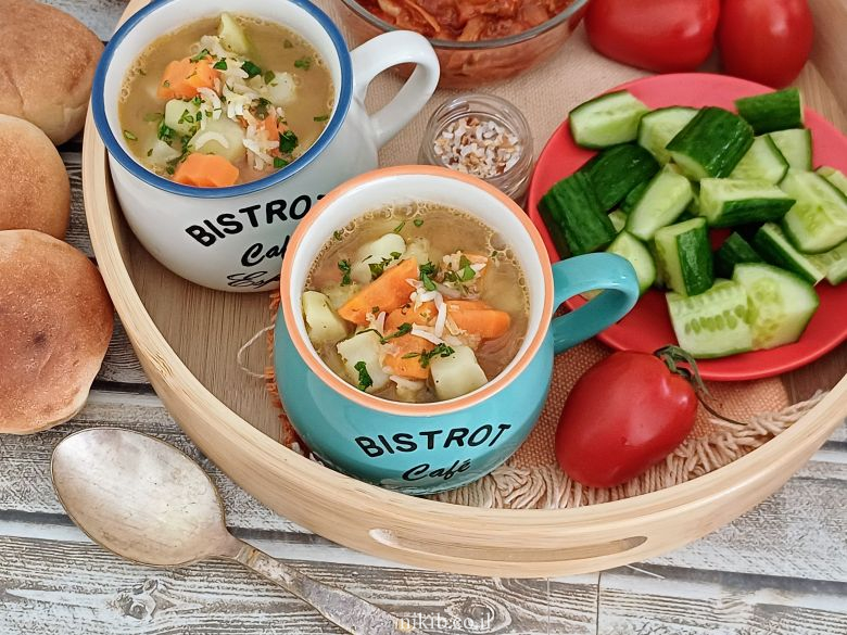 מרק עדשים ואורז