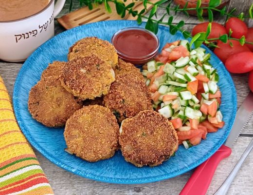 קציצות תפוחי אדמה ובשר לפסח