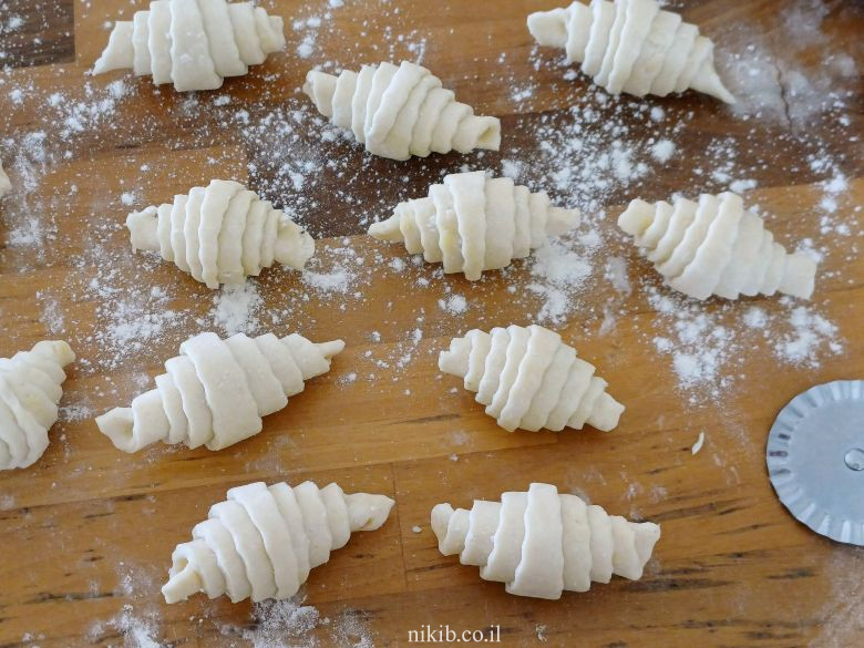 קרואסון גבינות מתכון מהיר