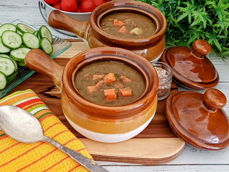 מרק עדשים ירוקות מרק עדשים ירוקות