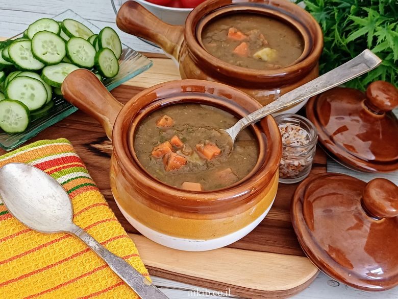 מרק עדשים ירוקות