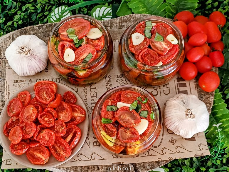 עגבניות מיובשות בשמן זית