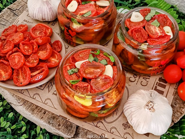 עגבניות מיובשות בשמן זית