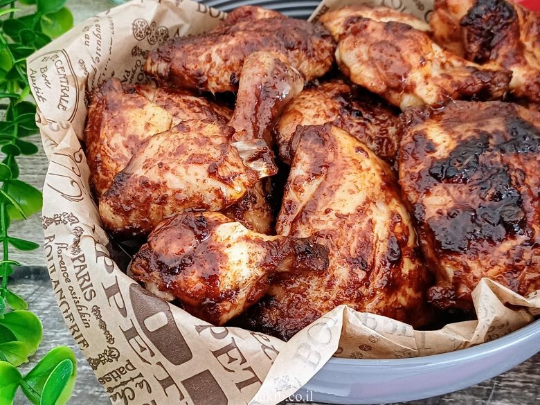 עוף שחום וקריספי בתנור ללא כיסוי