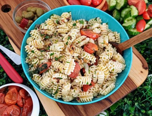 פסטה בשמן זית ועגבניות