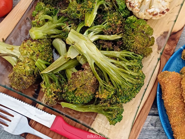 ברוקולי דיאטטי בתנור