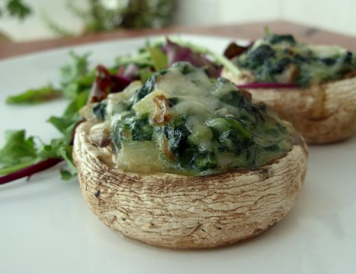 פטריות ממולאות בתרד מוקרמות