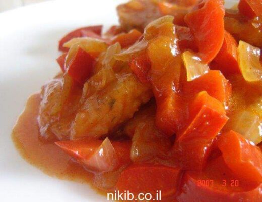 לביבות גבינה ברוטב פלפלים