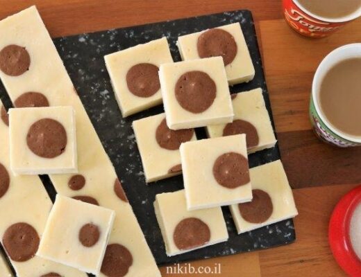 עוגת גבינה מנוקדת