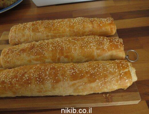 מאפה בצק עלים ממולא פרגיות ובטטה