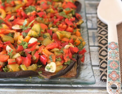 סלט חצילים ופלפלים