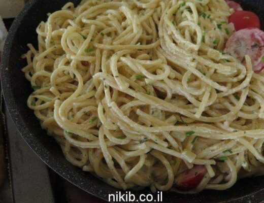 פסטה ברוטב שמנת ועשבי תיבול