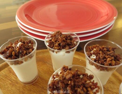 קצפת עם נשיקות ופקאנים מסוכרים