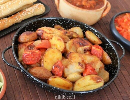 עוף אפוי עם ירקות