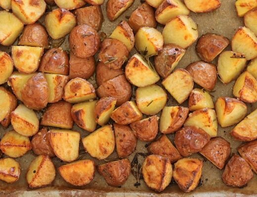 תפוחי אדמה ברוזמרין אפויים בתנור