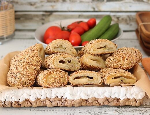 מאפה גבינה וזיתים