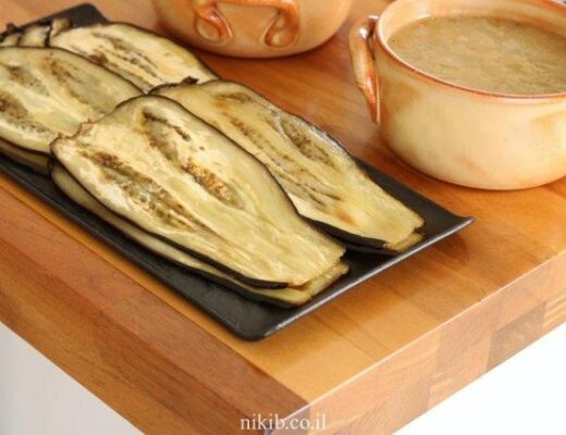 פרוסות חצילים קלויות בתנור