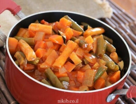 תבשיל שעועית ירוקה עם ירקות