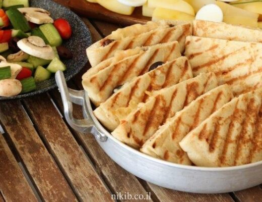 טוסט גבינה צהובה