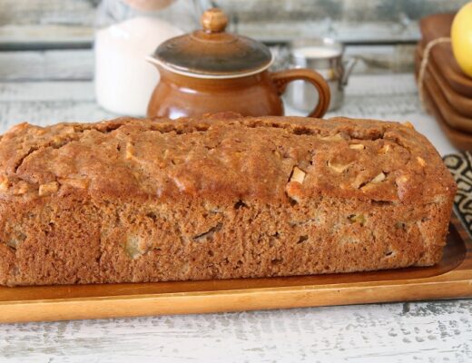 עוגת תפוחים בחושה לפסח