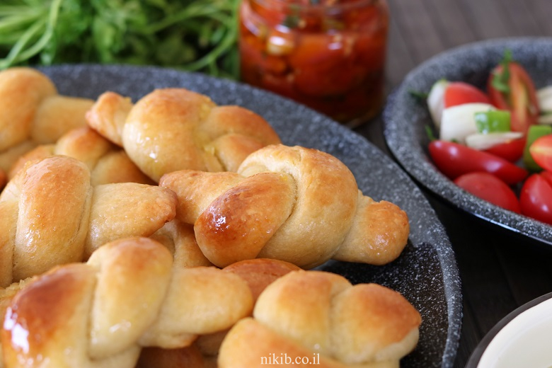 לחמניות קשר שום