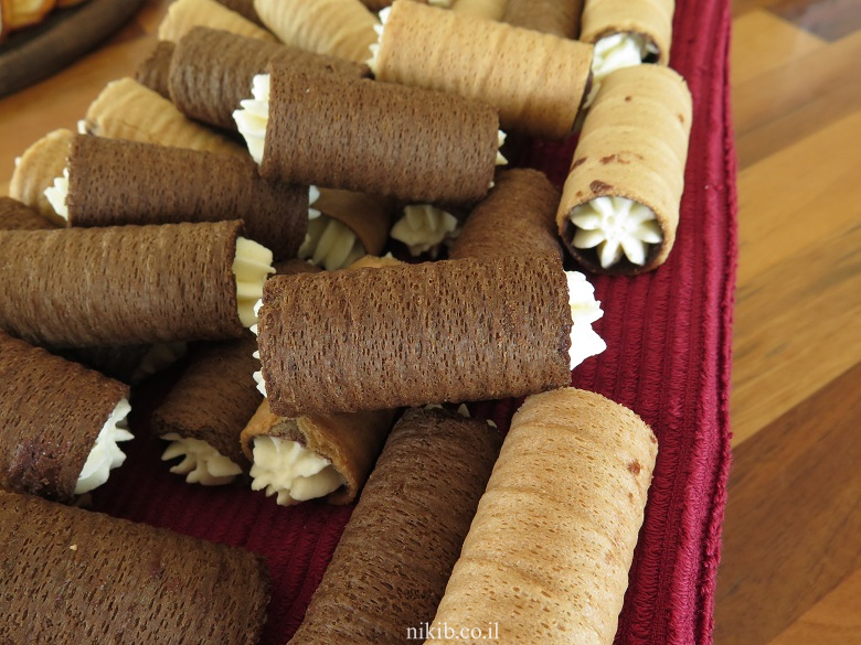 גלילי ופל ממולאים