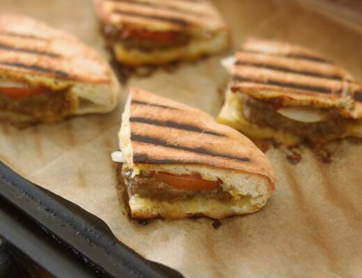 טוסט עראייס מטריף! ב 10 דקות הכנה