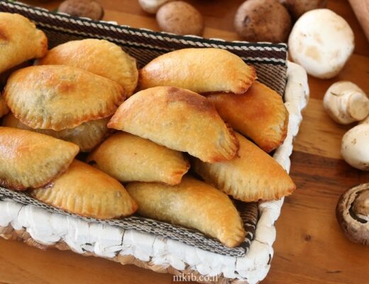 כיסונים ממולאים פטריות ובצל