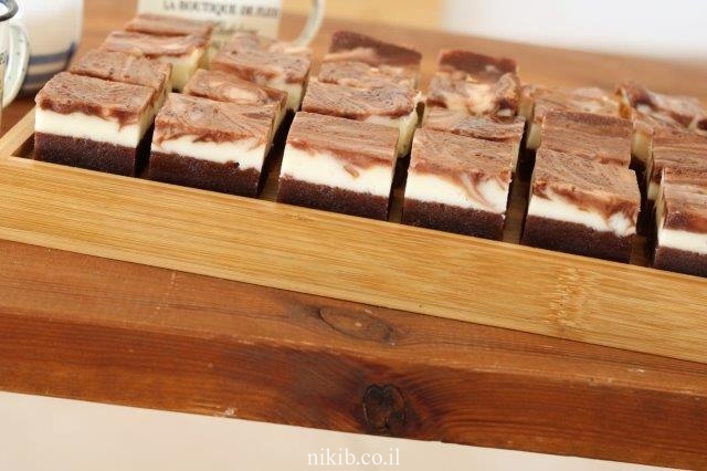 בראוניז שוקולית גבינה