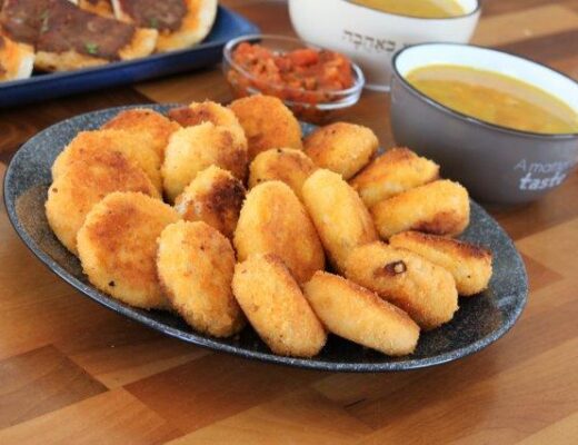 לביבות פירה עם גבינה צהובה