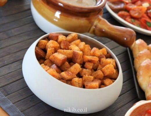 קרוטונים למרק