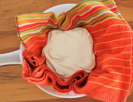 מילוי גבינה לעוגת שמרים