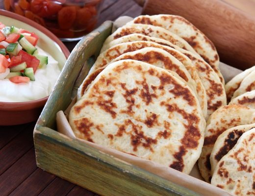 לחם גבינות שטוח