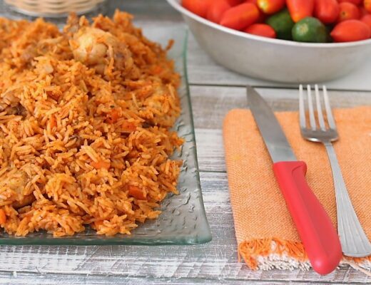 עוף עם אורז בסיר