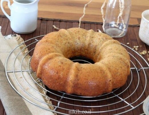 עוגת קינמון שמנת ואגוזים