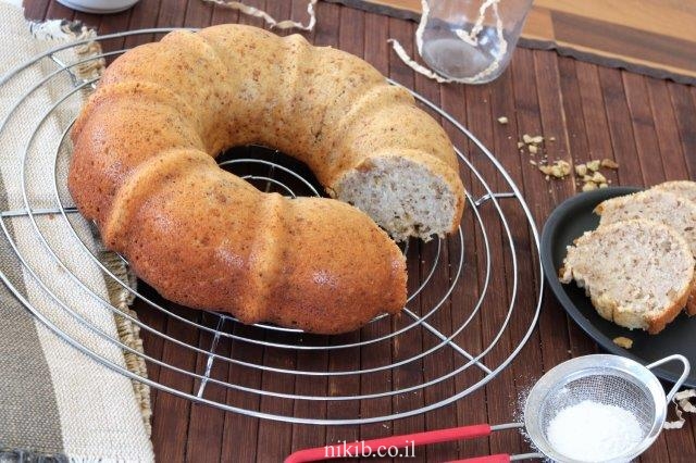 עוגת קינמון שמנת ואגוזים