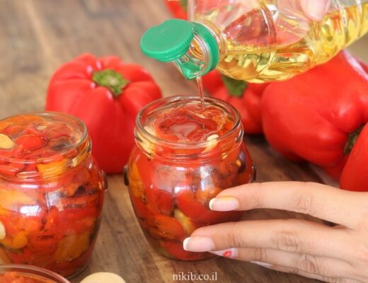 סלט פלפלים קלויים ושום